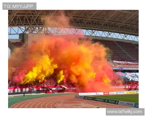 克拉斯诺与塞维利亚激战正酣比赛结果揭晓引发球迷热议